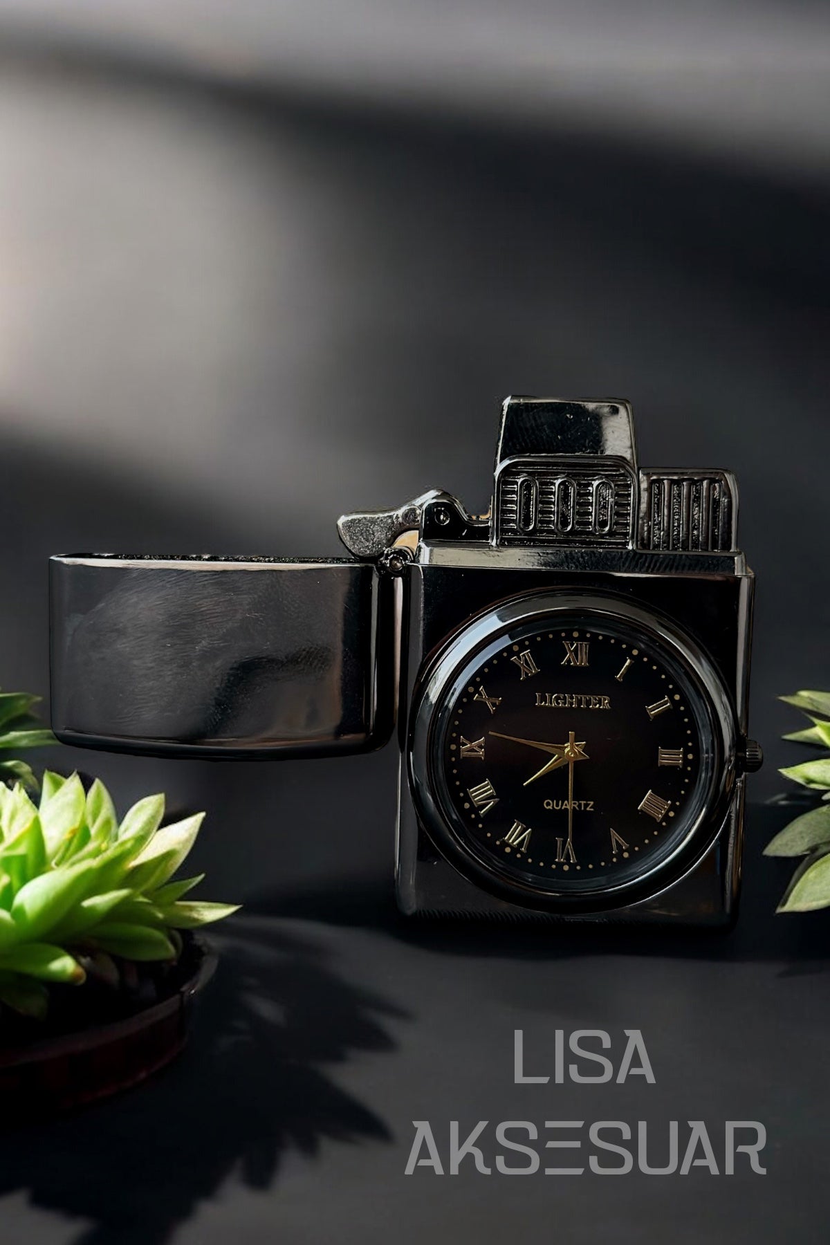Bozkurt Desenli Aktif Analog Saatli, Kişiye Özel İsim Yazılabilen Zippo Model Gazlı Metal Çakmak